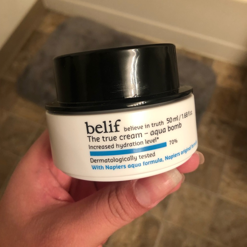 Belif aqua bomb- true cream